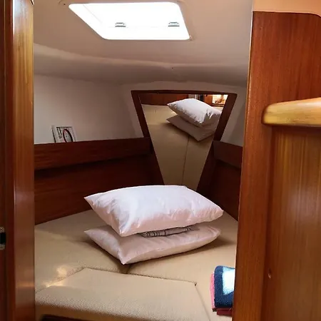보트호텔 Nomad Sailor 데포리노드