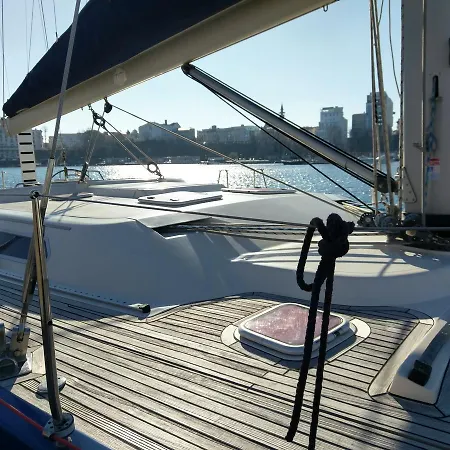 Nomad Sailor Båthotell *
